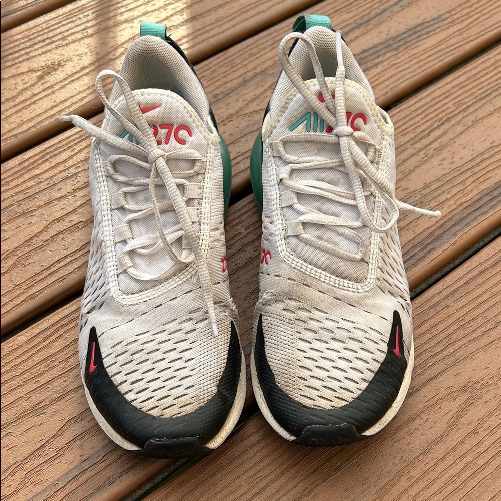 Men’s Nike Air Max 270 White and Black Sneakers, size 7.5